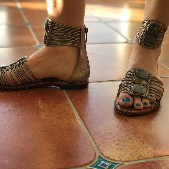 Sam Edelman Gladiator Sandals, Size 7 - Picture 2 of 4
